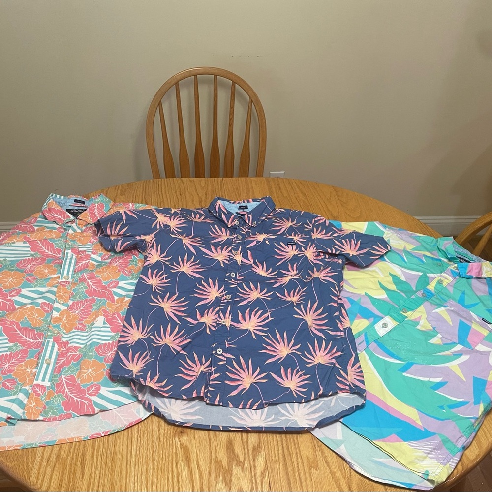 Chubbies Men’s button up shirts. 3 shirts size M